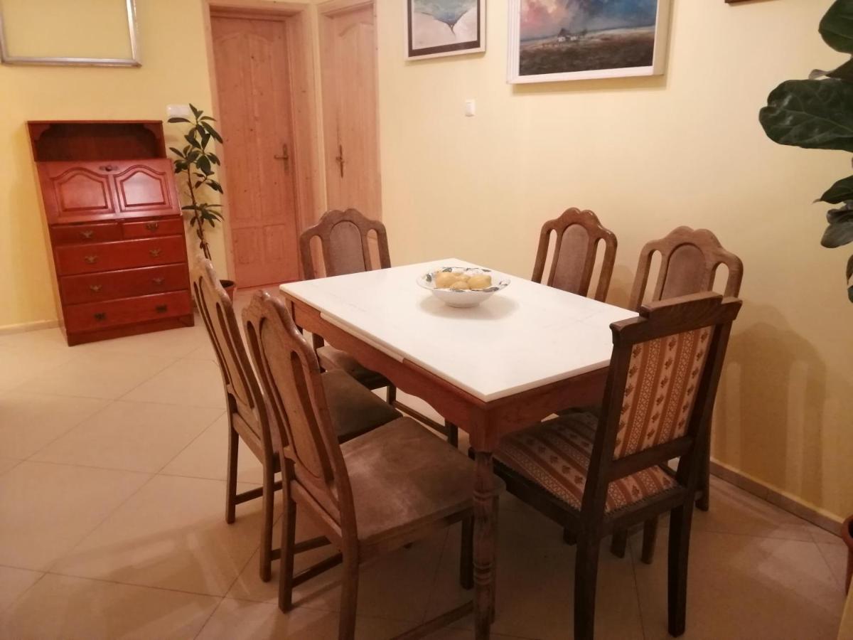 Vízaknai Apartmanház Székesfehérvár Exterior foto